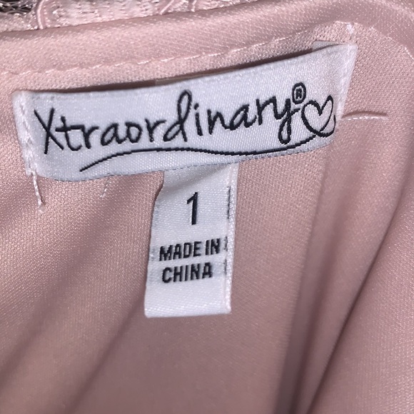 Xtraordinary Lace Dress - Picture 7 of 7